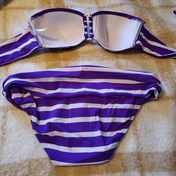 Bikini - Picture 2 of 6